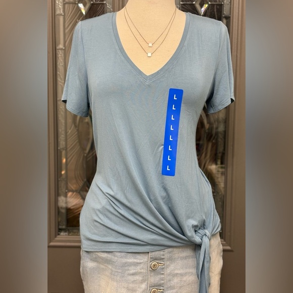 Matty M V-Neck Side Tie Soft Stretch Tee- NWT - Picture 2 of 7